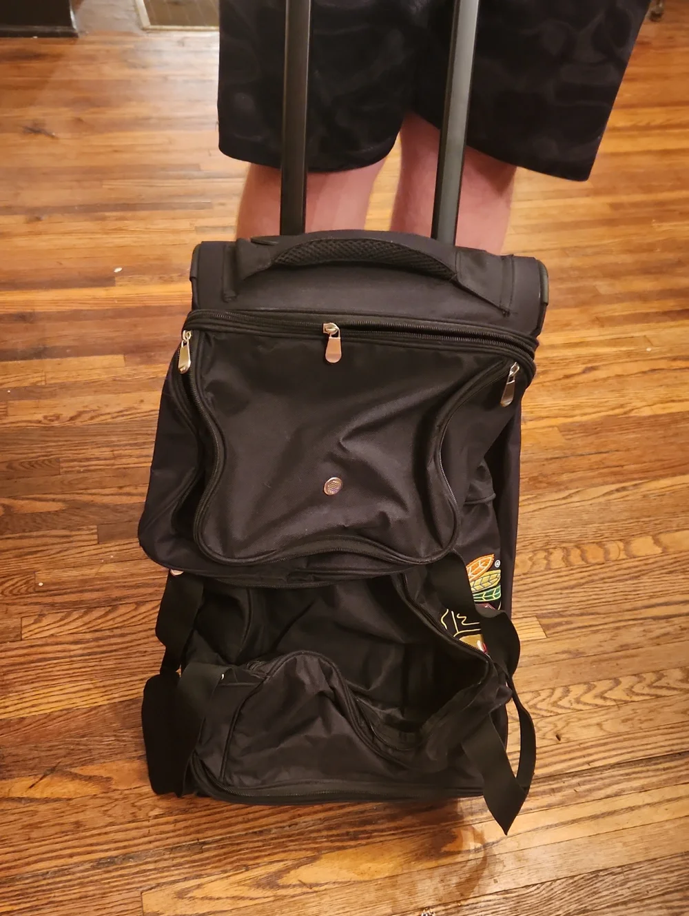 Blackhawks Rolling Carry-On Bag with Telescopic Handle